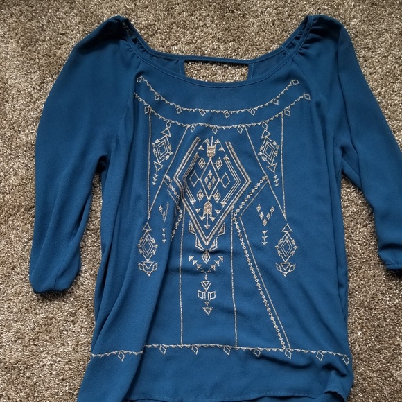 Sheer top - Picture 2 of 3